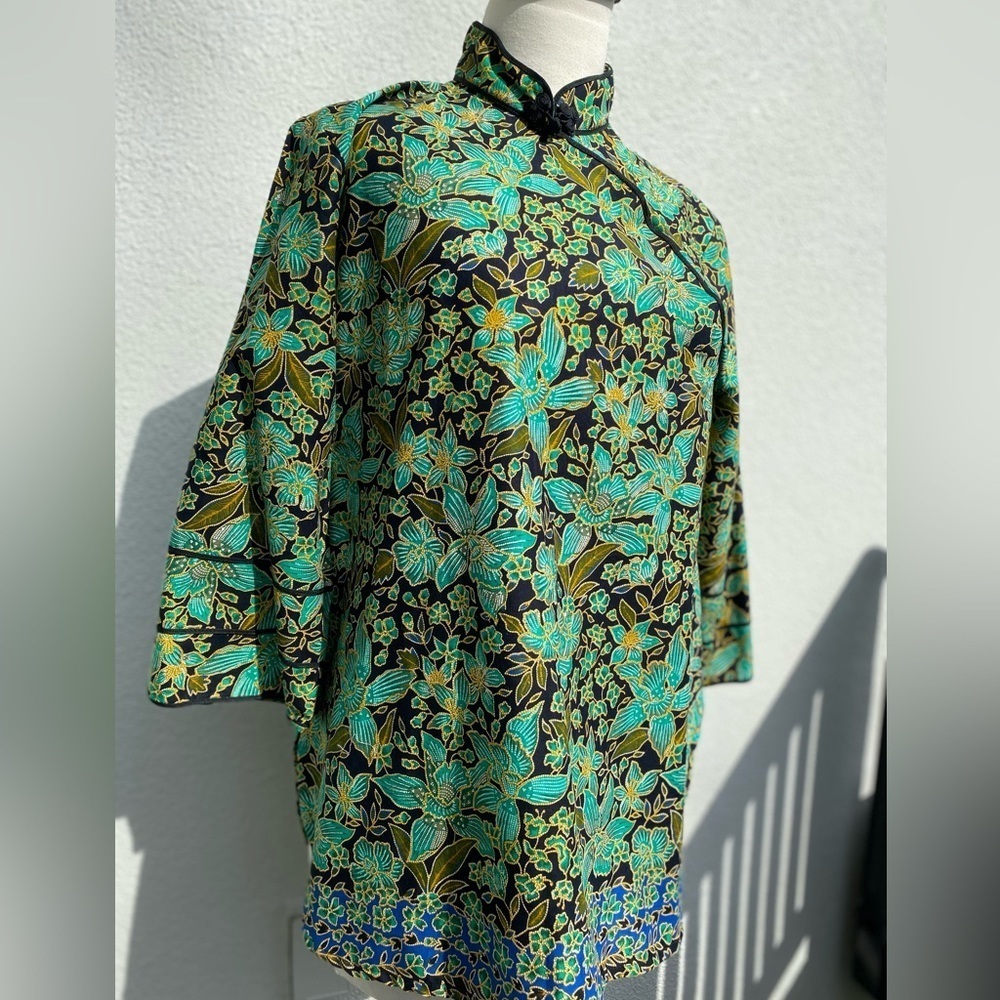 New Floral Green Women’s Indonesian made cotton Top/Blouse/tunic medium